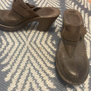 Born clog with heel, brown, size 8, leather upper